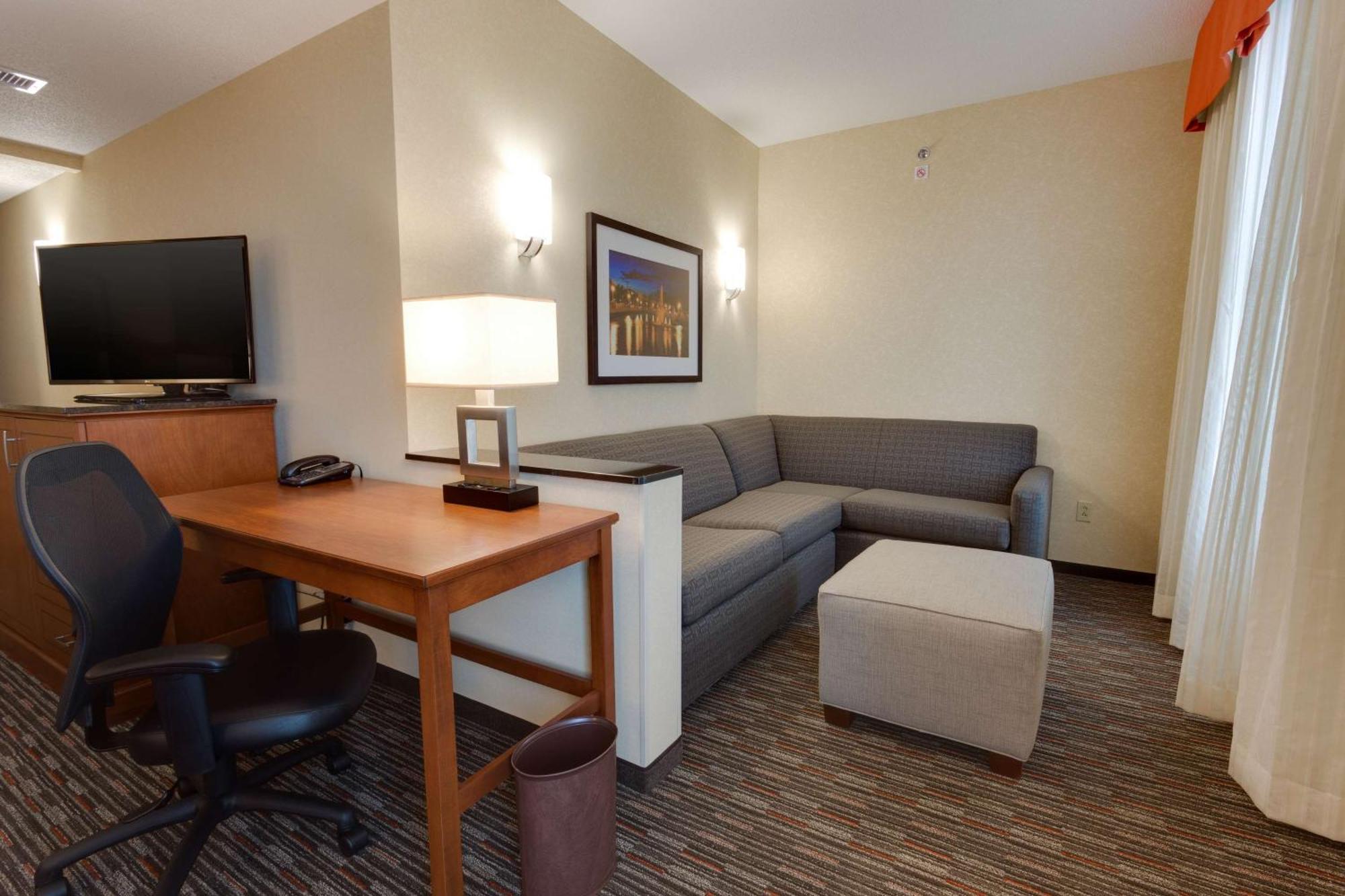 Drury Inn & Suites Fort Myers Airport Fgcu Exterior foto